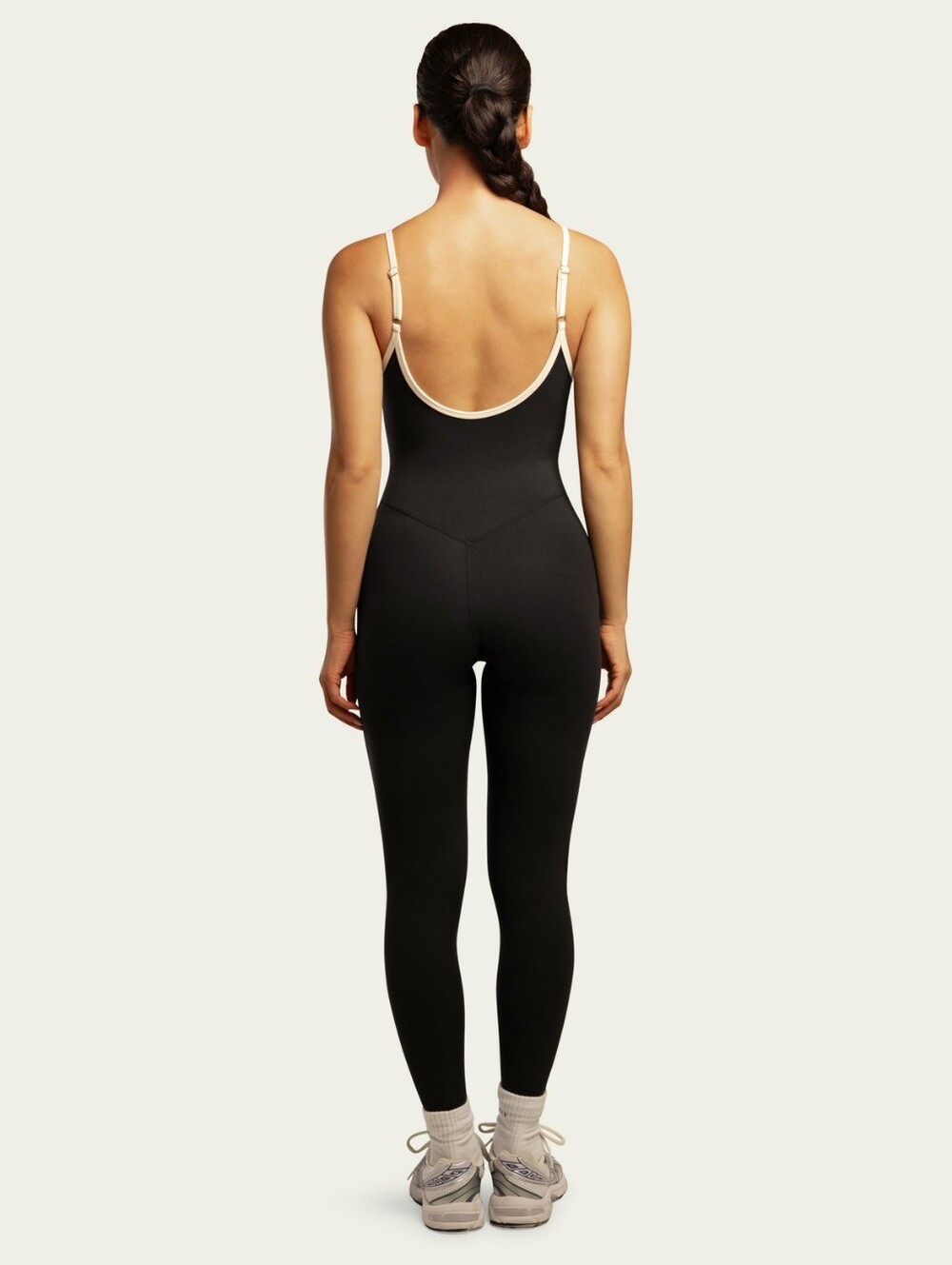 437 The Onesie Creme/Black Medium - Picture 2 of 6
